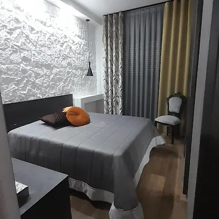 Lejlighed Laperlanera